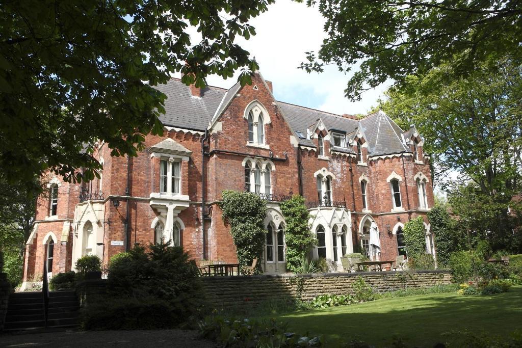 Cliff Lawn Hotel Leeds  Zewnętrze zdjęcie