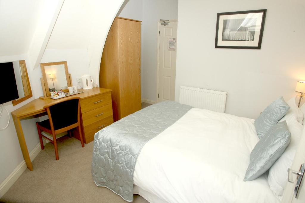 Cliff Lawn Hotel Leeds  Pokój zdjęcie
