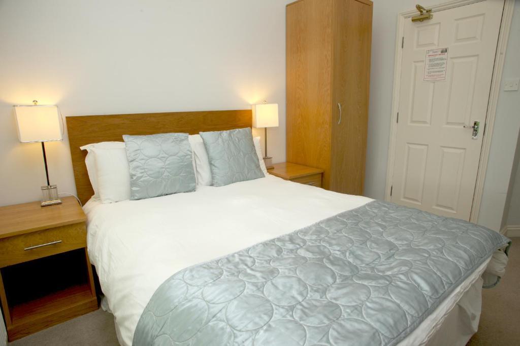 Cliff Lawn Hotel Leeds  Pokój zdjęcie