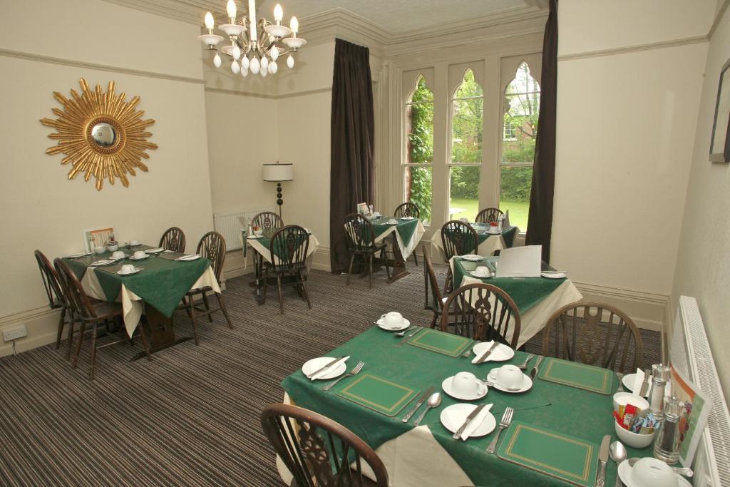 Cliff Lawn Hotel Leeds  Zewnętrze zdjęcie