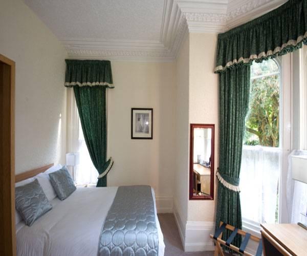 Cliff Lawn Hotel Leeds  Zewnętrze zdjęcie