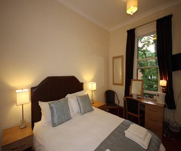 Cliff Lawn Hotel Leeds  Zewnętrze zdjęcie